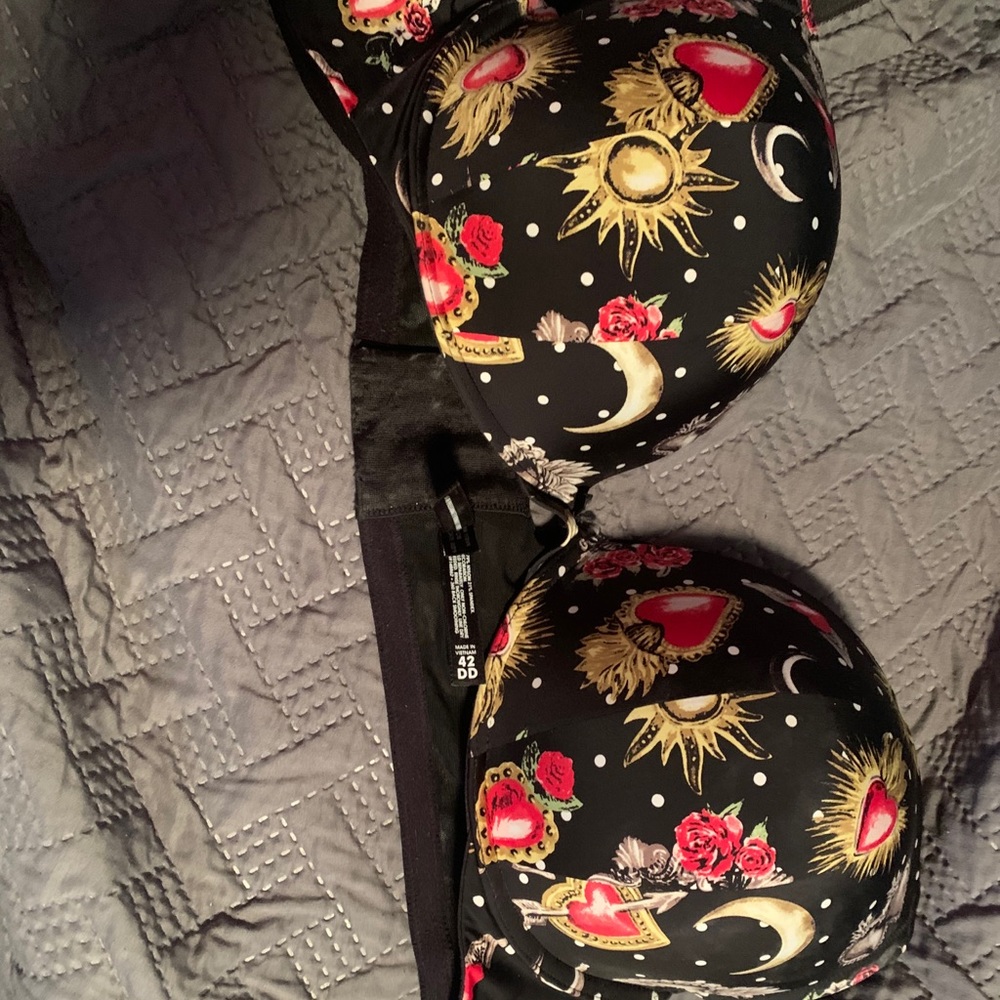 Torrid bra 42 dd